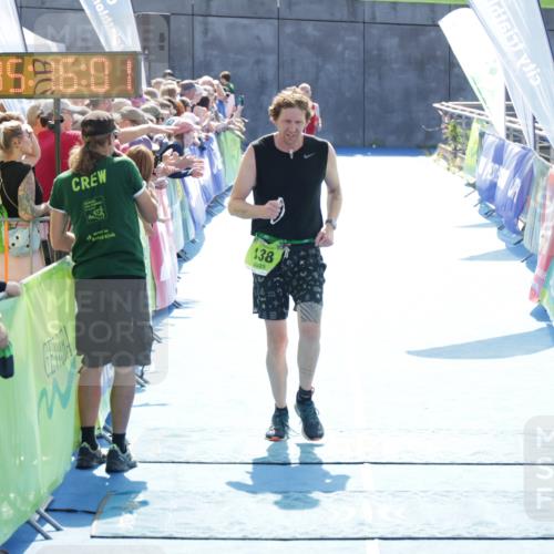 10.08.2025 - GEWOBA Citytriathlon Bremen H.Heesch http://msf.ph/oto/8553847 10.08.2025 15:16:05 Ziel 138, 290 meine-sportfotos.de