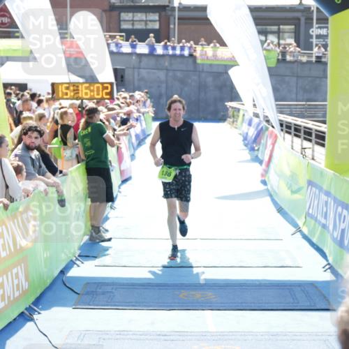 10.08.2025 - GEWOBA Citytriathlon Bremen H.Heesch http://msf.ph/oto/8553852 10.08.2025 15:16:05 Ziel 138, 290 meine-sportfotos.de