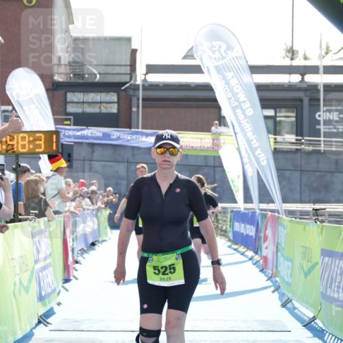 10.08.2025 - GEWOBA Citytriathlon Bremen H.Heesch http://msf.ph/oto/8553856 10.08.2025 15:48:35 Ziel 355 meine-sportfotos.de