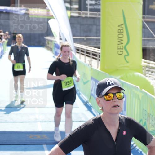 10.08.2025 - GEWOBA Citytriathlon Bremen H.Heesch http://msf.ph/oto/8553870 10.08.2025 15:48:39 Ziel 355 meine-sportfotos.de