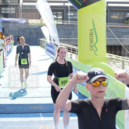 10.08.2025 - GEWOBA Citytriathlon Bremen H.Heesch http://msf.ph/oto/8553880 10.08.2025 15:48:40 Ziel 355 meine-sportfotos.de