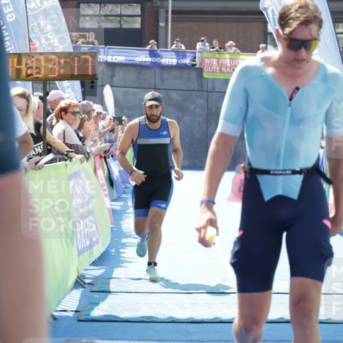 10.08.2025 - GEWOBA Citytriathlon Bremen H.Heesch http://msf.ph/oto/8553895 10.08.2025 14:03:21 Ziel 608, 786 meine-sportfotos.de