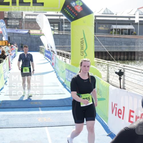 10.08.2025 - GEWOBA Citytriathlon Bremen H.Heesch http://msf.ph/oto/8553913 10.08.2025 15:48:41 Ziel 355 meine-sportfotos.de