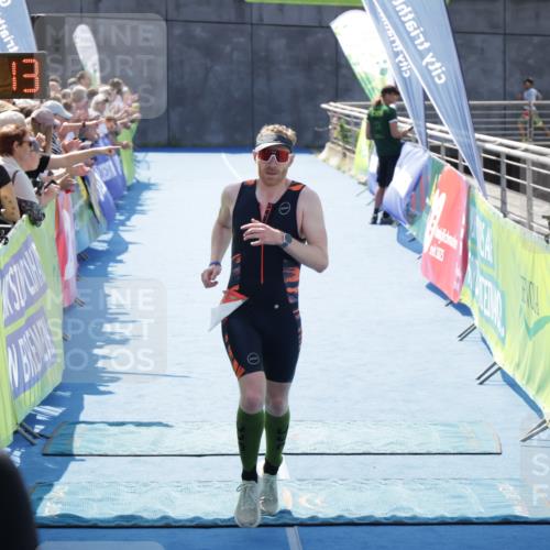 10.08.2025 - GEWOBA Citytriathlon Bremen H.Heesch http://msf.ph/oto/8553952 10.08.2025 14:04:17 Ziel 748, 793, 871 meine-sportfotos.de