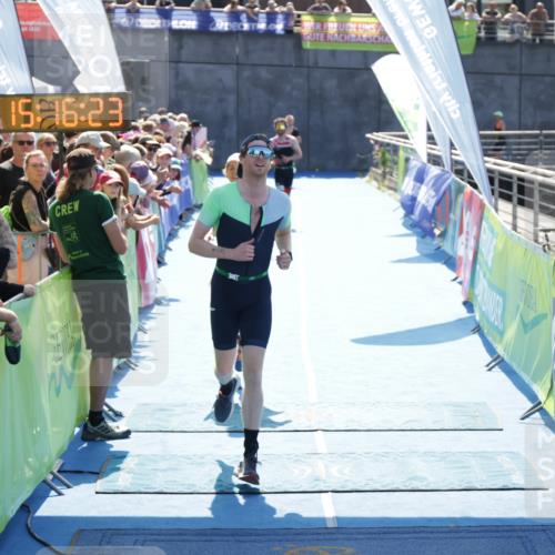 10.08.2025 - GEWOBA Citytriathlon Bremen H.Heesch http://msf.ph/oto/8553963 10.08.2025 15:16:27 Ziel 91, 93, 191, 488 meine-sportfotos.de