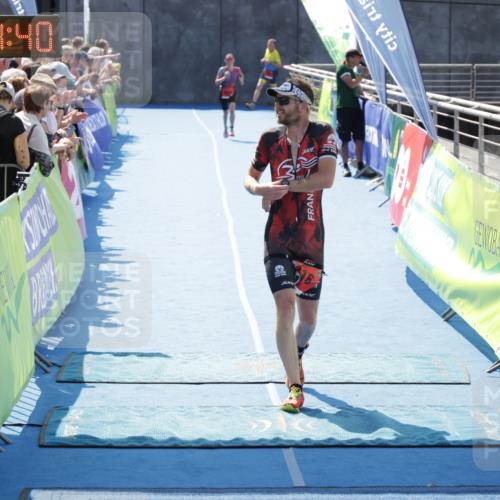 10.08.2025 - GEWOBA Citytriathlon Bremen H.Heesch http://msf.ph/oto/8553982 10.08.2025 14:04:44 Ziel 816 meine-sportfotos.de