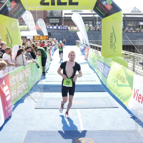 10.08.2025 - GEWOBA Citytriathlon Bremen H.Heesch http://msf.ph/oto/8554021 10.08.2025 15:16:38 Ziel 75, 191, 197 meine-sportfotos.de