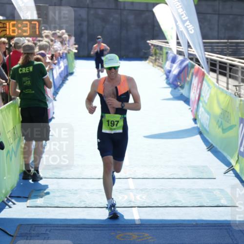 10.08.2025 - GEWOBA Citytriathlon Bremen H.Heesch http://msf.ph/oto/8554029 10.08.2025 15:16:41 Ziel 4, 75, 197 meine-sportfotos.de