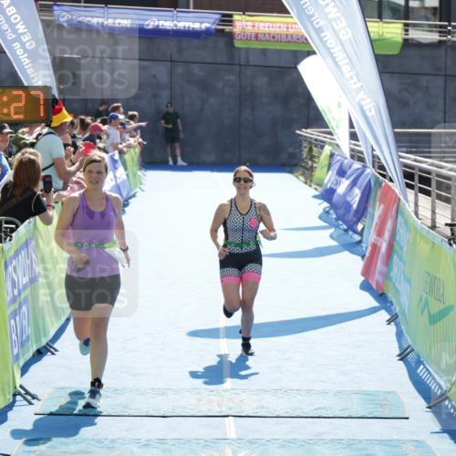 10.08.2025 - GEWOBA Citytriathlon Bremen H.Heesch http://msf.ph/oto/8554053 10.08.2025 15:49:31 Ziel 6, 364, 476, 477 meine-sportfotos.de