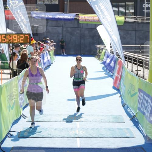 10.08.2025 - GEWOBA Citytriathlon Bremen H.Heesch http://msf.ph/oto/8554069 10.08.2025 15:49:31 Ziel 6, 364, 476, 477 meine-sportfotos.de