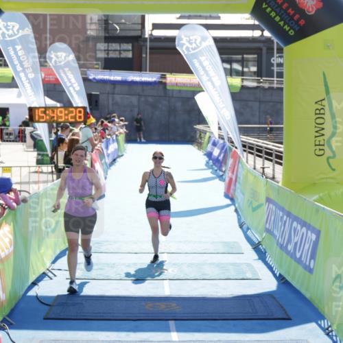10.08.2025 - GEWOBA Citytriathlon Bremen H.Heesch http://msf.ph/oto/8554093 10.08.2025 15:49:32 Ziel 6, 364, 476, 477 meine-sportfotos.de