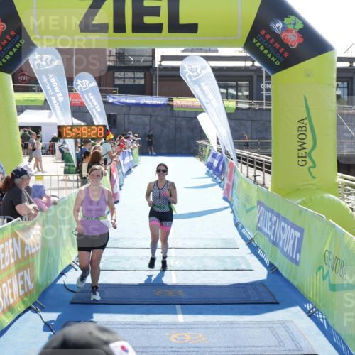 10.08.2025 - GEWOBA Citytriathlon Bremen H.Heesch http://msf.ph/oto/8554113 10.08.2025 15:49:32 Ziel 6, 364, 476, 477 meine-sportfotos.de