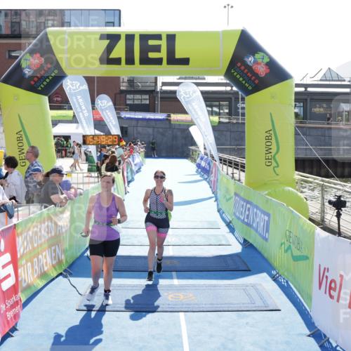 10.08.2025 - GEWOBA Citytriathlon Bremen H.Heesch http://msf.ph/oto/8554142 10.08.2025 15:49:33 Ziel 6, 364, 476, 477 meine-sportfotos.de
