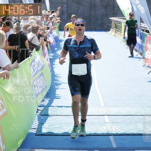 10.08.2025 - GEWOBA Citytriathlon Bremen H.Heesch http://msf.ph/oto/8554146 10.08.2025 14:06:54 Ziel 576, 788 meine-sportfotos.de