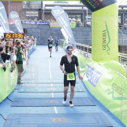 10.08.2025 - GEWOBA Citytriathlon Bremen H.Heesch http://msf.ph/oto/8554174 10.08.2025 15:17:40 Ziel 173 meine-sportfotos.de