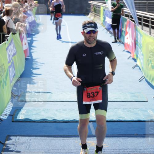 10.08.2025 - GEWOBA Citytriathlon Bremen H.Heesch http://msf.ph/oto/8554204 10.08.2025 14:07:19 Ziel 606, 621, 727, 837, 867 meine-sportfotos.de