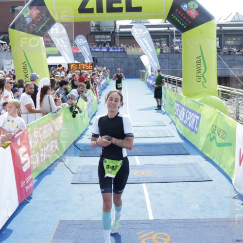 10.08.2025 - GEWOBA Citytriathlon Bremen H.Heesch http://msf.ph/oto/8554241 10.08.2025 15:18:00 Ziel 235, 446 meine-sportfotos.de