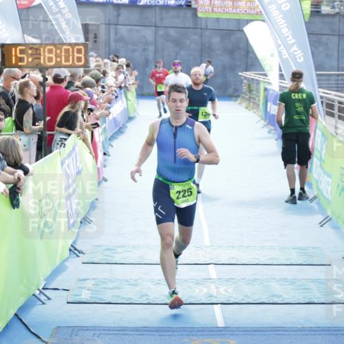 10.08.2025 - GEWOBA Citytriathlon Bremen H.Heesch http://msf.ph/oto/8554275 10.08.2025 15:18:12 Ziel 126, 225 meine-sportfotos.de