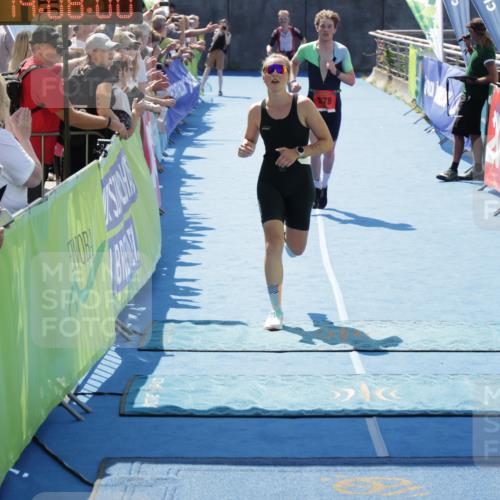 10.08.2025 - GEWOBA Citytriathlon Bremen H.Heesch http://msf.ph/oto/8554297 10.08.2025 14:08:04 Ziel 578, 932, 1028 meine-sportfotos.de