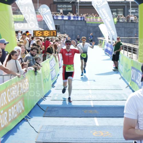 10.08.2025 - GEWOBA Citytriathlon Bremen H.Heesch http://msf.ph/oto/8554324 10.08.2025 15:18:21 Ziel 41, 45, 101, 126, 143 meine-sportfotos.de