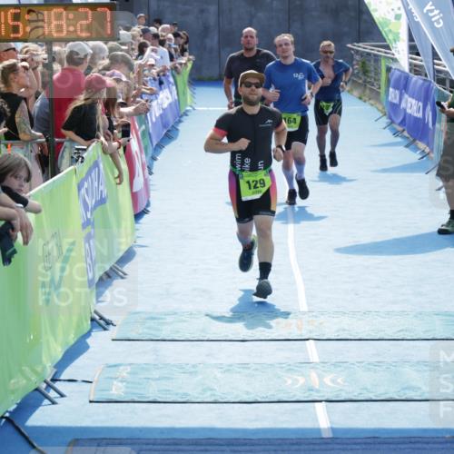 10.08.2025 - GEWOBA Citytriathlon Bremen H.Heesch http://msf.ph/oto/8554338 10.08.2025 15:18:31 Ziel 121, 129, 164, 201 meine-sportfotos.de