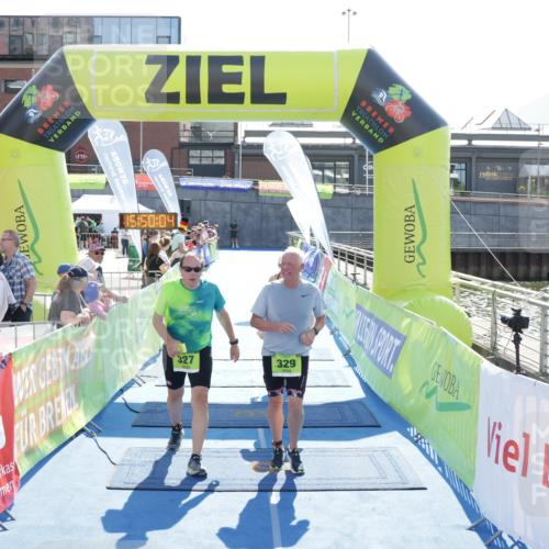 10.08.2025 - GEWOBA Citytriathlon Bremen H.Heesch http://msf.ph/oto/8554344 10.08.2025 15:50:08 Ziel 327, 329, 340, 528 meine-sportfotos.de
