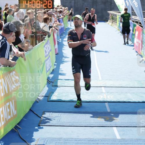 10.08.2025 - GEWOBA Citytriathlon Bremen H.Heesch http://msf.ph/oto/8554345 10.08.2025 14:08:31 Ziel 751, 771, 844 meine-sportfotos.de