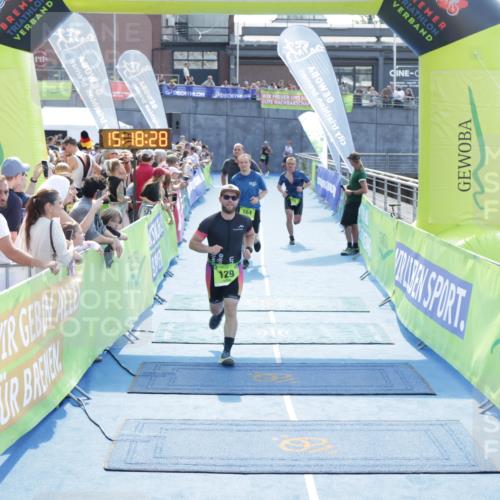 10.08.2025 - GEWOBA Citytriathlon Bremen H.Heesch http://msf.ph/oto/8554349 10.08.2025 15:18:32 Ziel 121, 129, 164, 201 meine-sportfotos.de