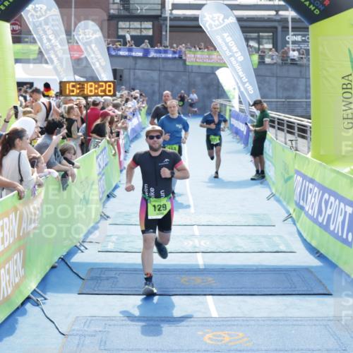 10.08.2025 - GEWOBA Citytriathlon Bremen H.Heesch http://msf.ph/oto/8554352 10.08.2025 15:18:32 Ziel 121, 129, 164, 201 meine-sportfotos.de