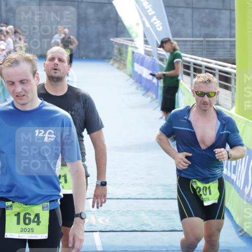 10.08.2025 - GEWOBA Citytriathlon Bremen H.Heesch http://msf.ph/oto/8554360 10.08.2025 15:18:36 Ziel 121, 129, 164, 201 meine-sportfotos.de