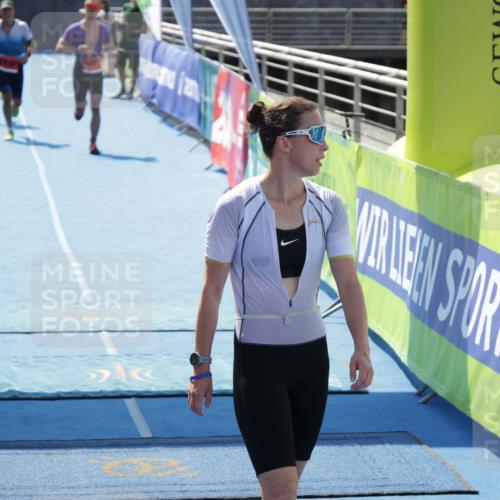 10.08.2025 - GEWOBA Citytriathlon Bremen H.Heesch http://msf.ph/oto/8554463 10.08.2025 14:09:18 Ziel 625, 693, 741, 875, 956, 959, 960 meine-sportfotos.de