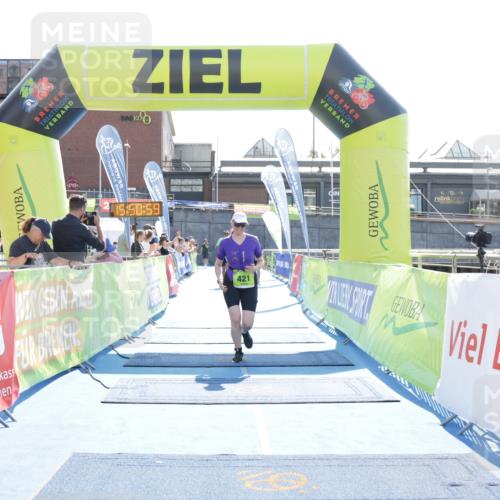 10.08.2025 - GEWOBA Citytriathlon Bremen H.Heesch http://msf.ph/oto/8554470 10.08.2025 15:51:03 Ziel 140, 419, 421 meine-sportfotos.de