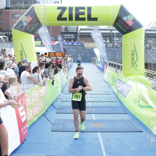 10.08.2025 - GEWOBA Citytriathlon Bremen H.Heesch http://msf.ph/oto/8554481 10.08.2025 15:19:10 Ziel 263 meine-sportfotos.de