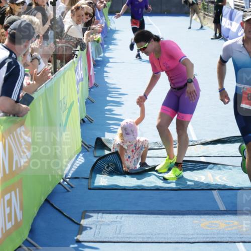 10.08.2025 - GEWOBA Citytriathlon Bremen H.Heesch http://msf.ph/oto/8554486 10.08.2025 14:09:23 Ziel 626, 693, 875, 956 meine-sportfotos.de