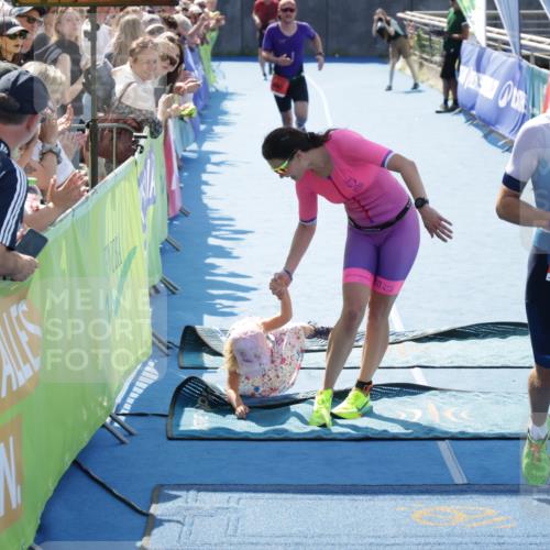10.08.2025 - GEWOBA Citytriathlon Bremen H.Heesch http://msf.ph/oto/8554489 10.08.2025 14:09:24 Ziel 626, 693, 875, 956 meine-sportfotos.de