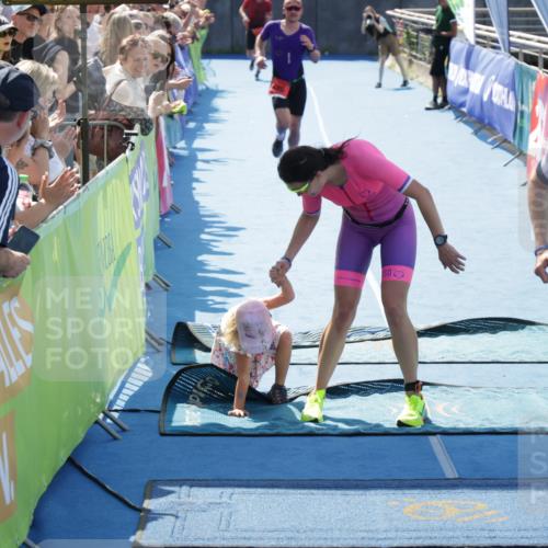 10.08.2025 - GEWOBA Citytriathlon Bremen H.Heesch http://msf.ph/oto/8554492 10.08.2025 14:09:24 Ziel 626, 693, 875, 956 meine-sportfotos.de