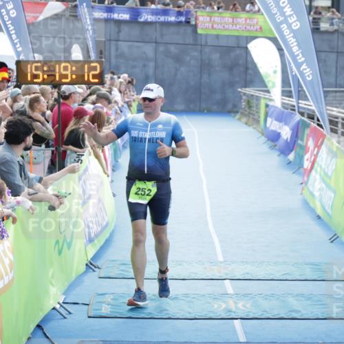 10.08.2025 - GEWOBA Citytriathlon Bremen H.Heesch http://msf.ph/oto/8554497 10.08.2025 15:19:16 Ziel 252 meine-sportfotos.de