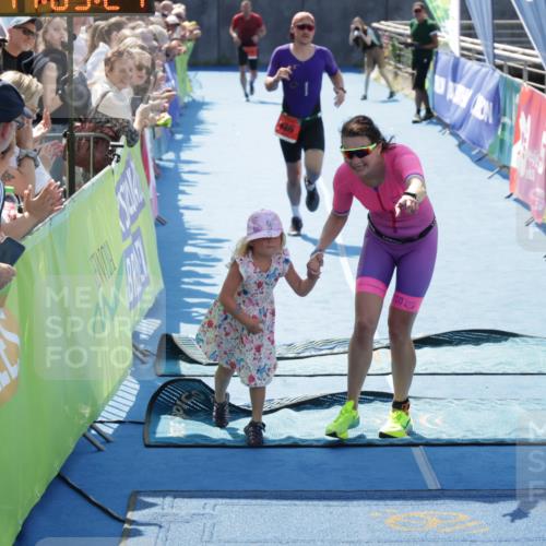 10.08.2025 - GEWOBA Citytriathlon Bremen H.Heesch http://msf.ph/oto/8554501 10.08.2025 14:09:25 Ziel 626, 693, 875, 956 meine-sportfotos.de