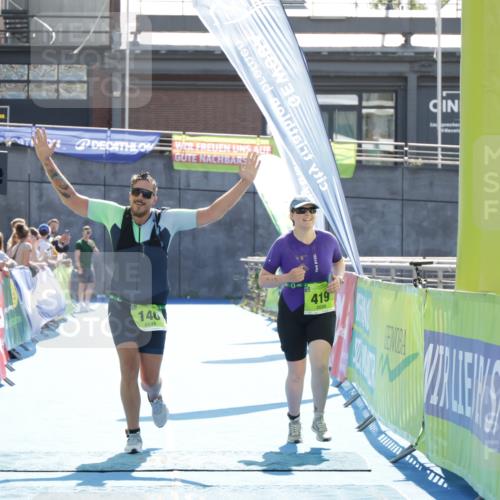 10.08.2025 - GEWOBA Citytriathlon Bremen H.Heesch http://msf.ph/oto/8554512 10.08.2025 15:51:07 Ziel 140, 419, 421 meine-sportfotos.de