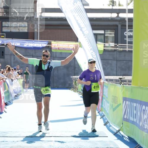 10.08.2025 - GEWOBA Citytriathlon Bremen H.Heesch http://msf.ph/oto/8554519 10.08.2025 15:51:07 Ziel 140, 419, 421 meine-sportfotos.de