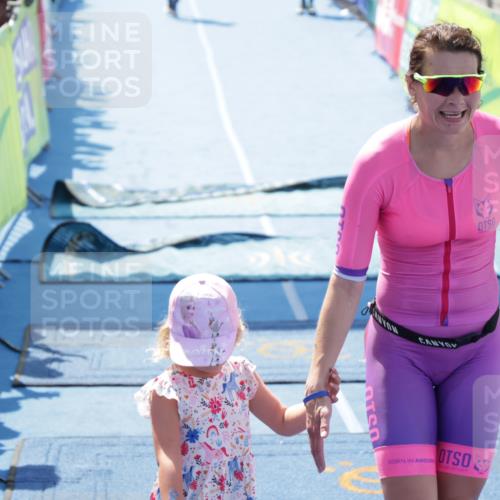 10.08.2025 - GEWOBA Citytriathlon Bremen H.Heesch http://msf.ph/oto/8554522 10.08.2025 14:09:29 Ziel 626, 693, 875, 956 meine-sportfotos.de