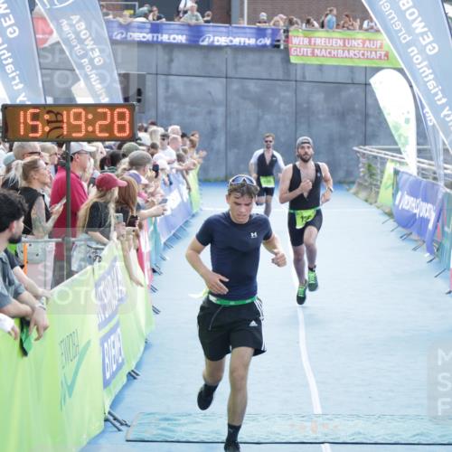 10.08.2025 - GEWOBA Citytriathlon Bremen H.Heesch http://msf.ph/oto/8554563 10.08.2025 15:19:32 Ziel 5, 72 meine-sportfotos.de