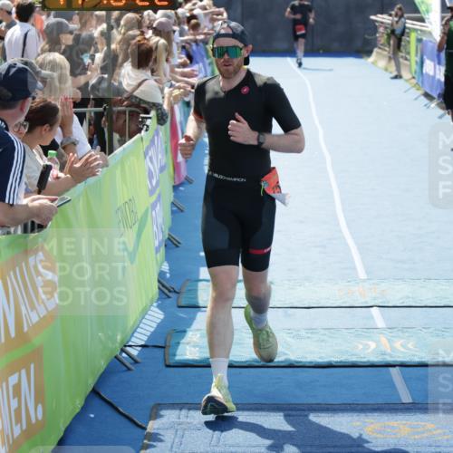 10.08.2025 - GEWOBA Citytriathlon Bremen H.Heesch http://msf.ph/oto/8554614 10.08.2025 14:10:25 Ziel 753 meine-sportfotos.de