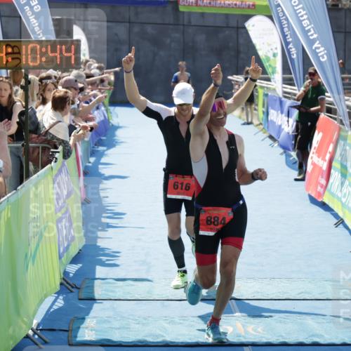 10.08.2025 - GEWOBA Citytriathlon Bremen H.Heesch http://msf.ph/oto/8554655 10.08.2025 14:10:48 Ziel 616, 884 meine-sportfotos.de