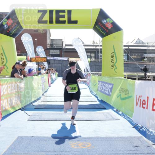 10.08.2025 - GEWOBA Citytriathlon Bremen H.Heesch http://msf.ph/oto/8554688 10.08.2025 15:52:08 Ziel 388 meine-sportfotos.de