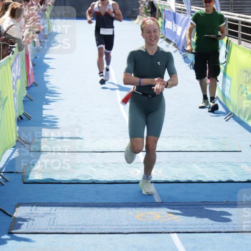10.08.2025 - GEWOBA Citytriathlon Bremen H.Heesch http://msf.ph/oto/8554690 10.08.2025 14:11:01 Ziel 573, 784, 933 meine-sportfotos.de