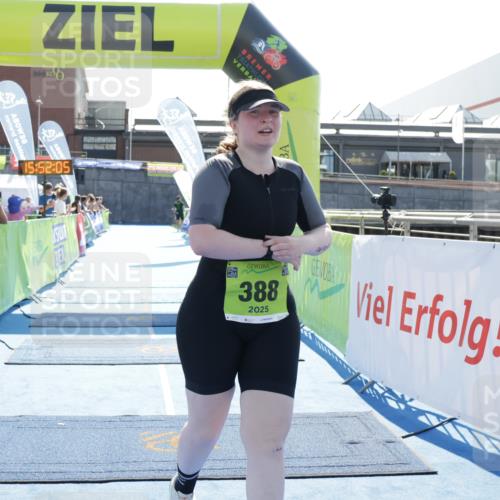 10.08.2025 - GEWOBA Citytriathlon Bremen H.Heesch http://msf.ph/oto/8554700 10.08.2025 15:52:09 Ziel 388 meine-sportfotos.de