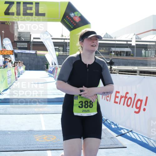 10.08.2025 - GEWOBA Citytriathlon Bremen H.Heesch http://msf.ph/oto/8554709 10.08.2025 15:52:09 Ziel 388 meine-sportfotos.de