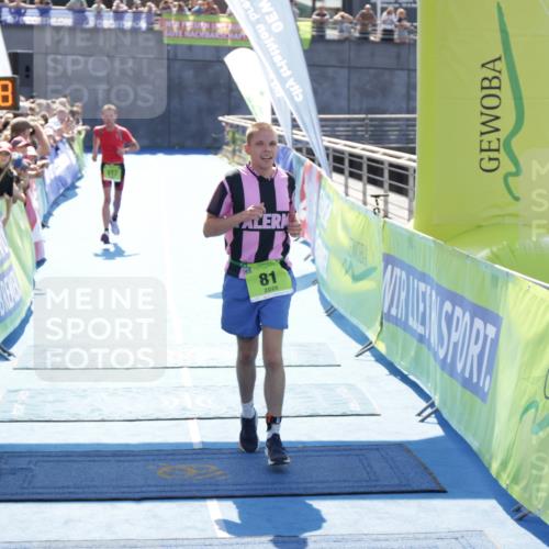 10.08.2025 - GEWOBA Citytriathlon Bremen H.Heesch http://msf.ph/oto/8554731 10.08.2025 15:20:12 Ziel 38, 81, 317 meine-sportfotos.de