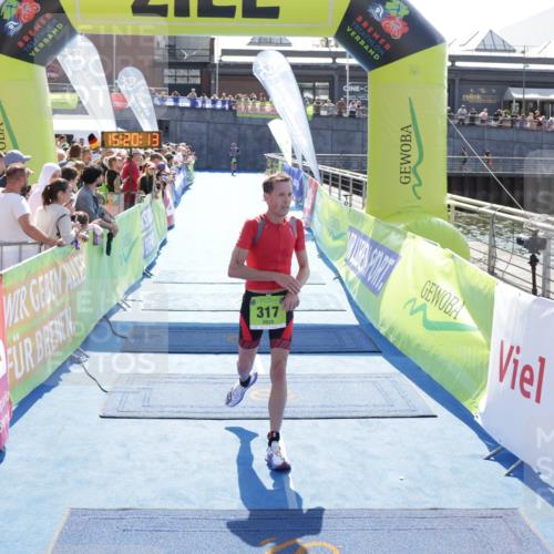 10.08.2025 - GEWOBA Citytriathlon Bremen H.Heesch http://msf.ph/oto/8554764 10.08.2025 15:20:17 Ziel 81, 317 meine-sportfotos.de